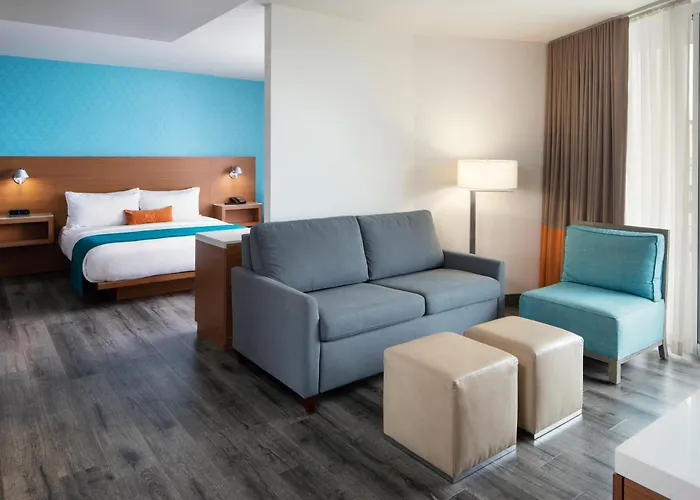 Shore Hotel