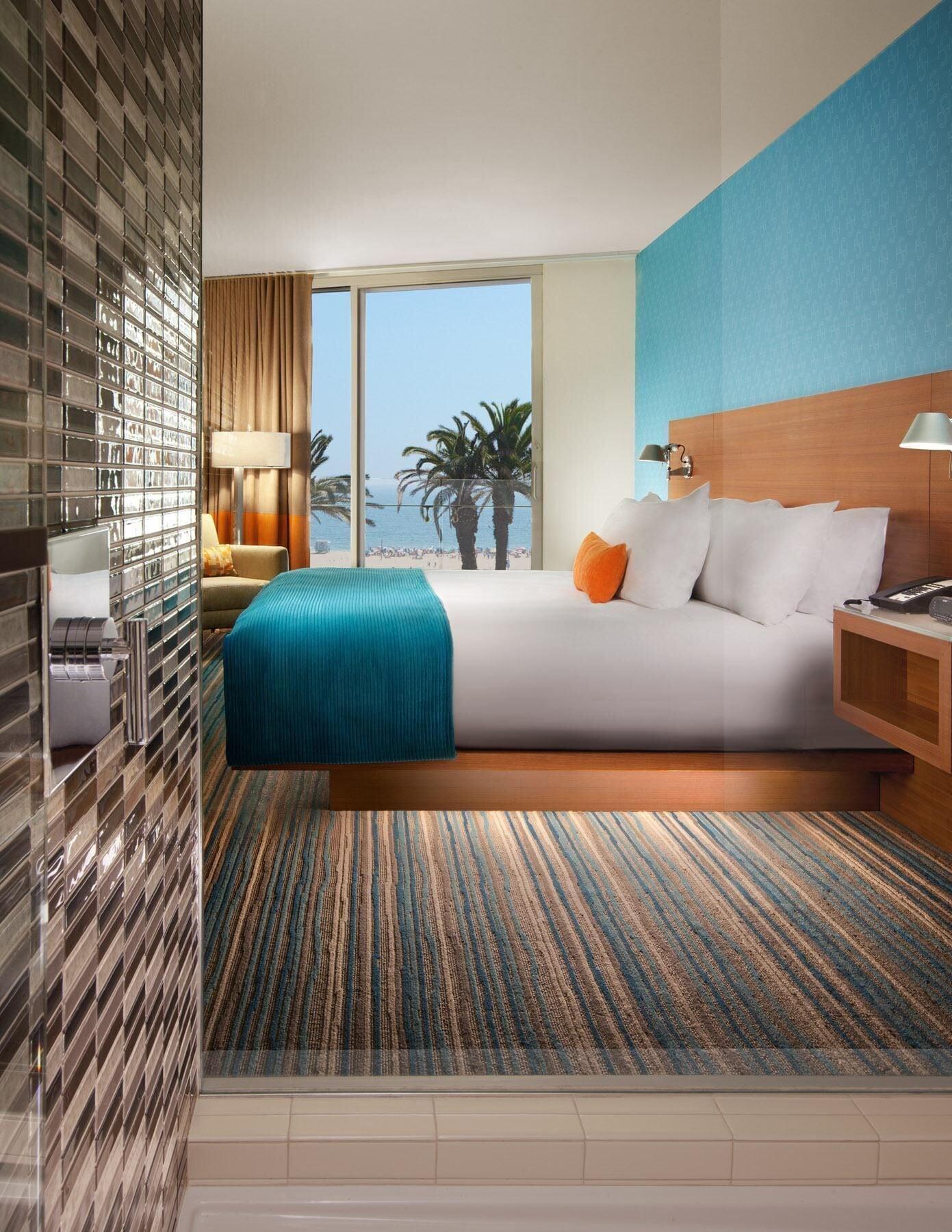 Hotel Shore 4*