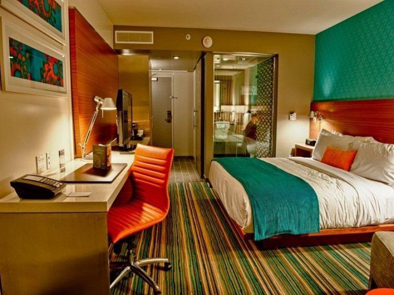 Shore Hotel